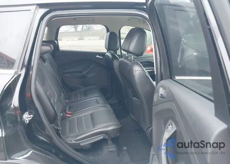 2017 Ford Escape Titanium z USA, uszkodzony, nr VIN 1FMCU0JD1HUC94365